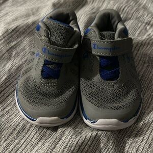 5T Champion Sneakers